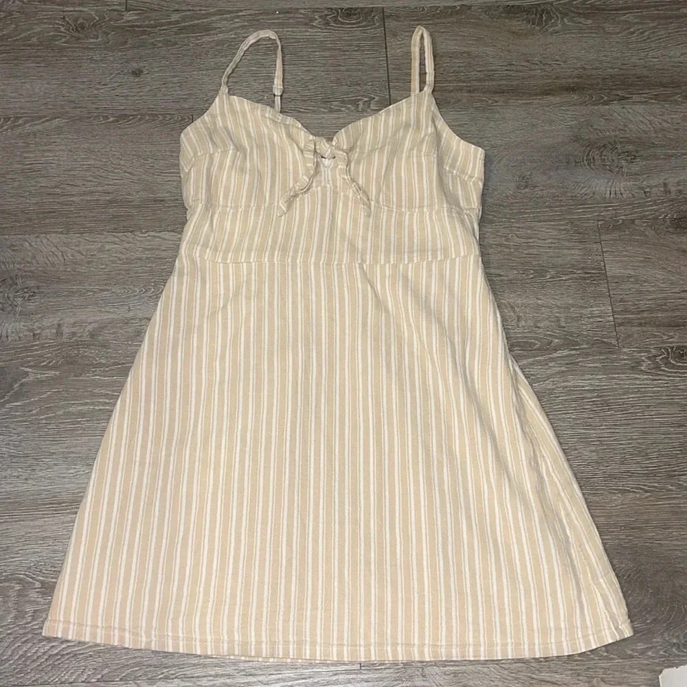 Hollister tan and white stripe dress tie front smocked back size large sun